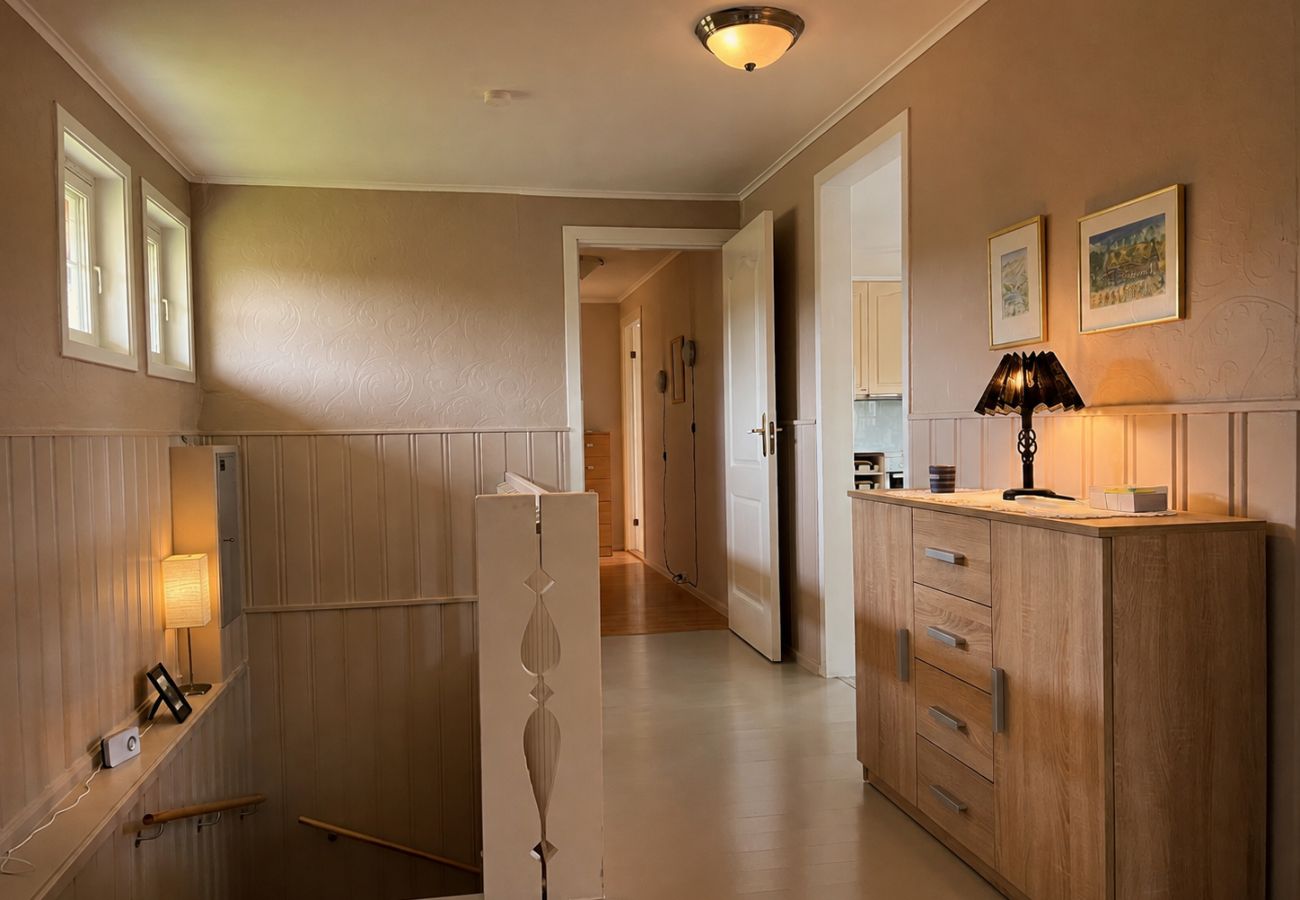 House in Hol - Spacious Home in Sudndalen at the Foot of Hallingskarvet