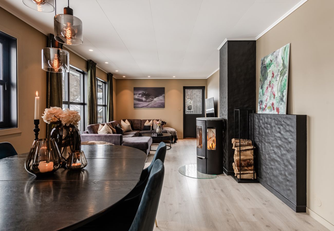 House in Hol - Modern and Family-Friendly Home Near Geilo Town Center