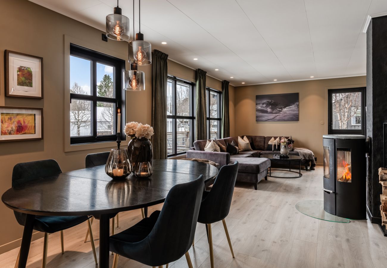 House in Hol - Modern and Family-Friendly Home Near Geilo Town Center