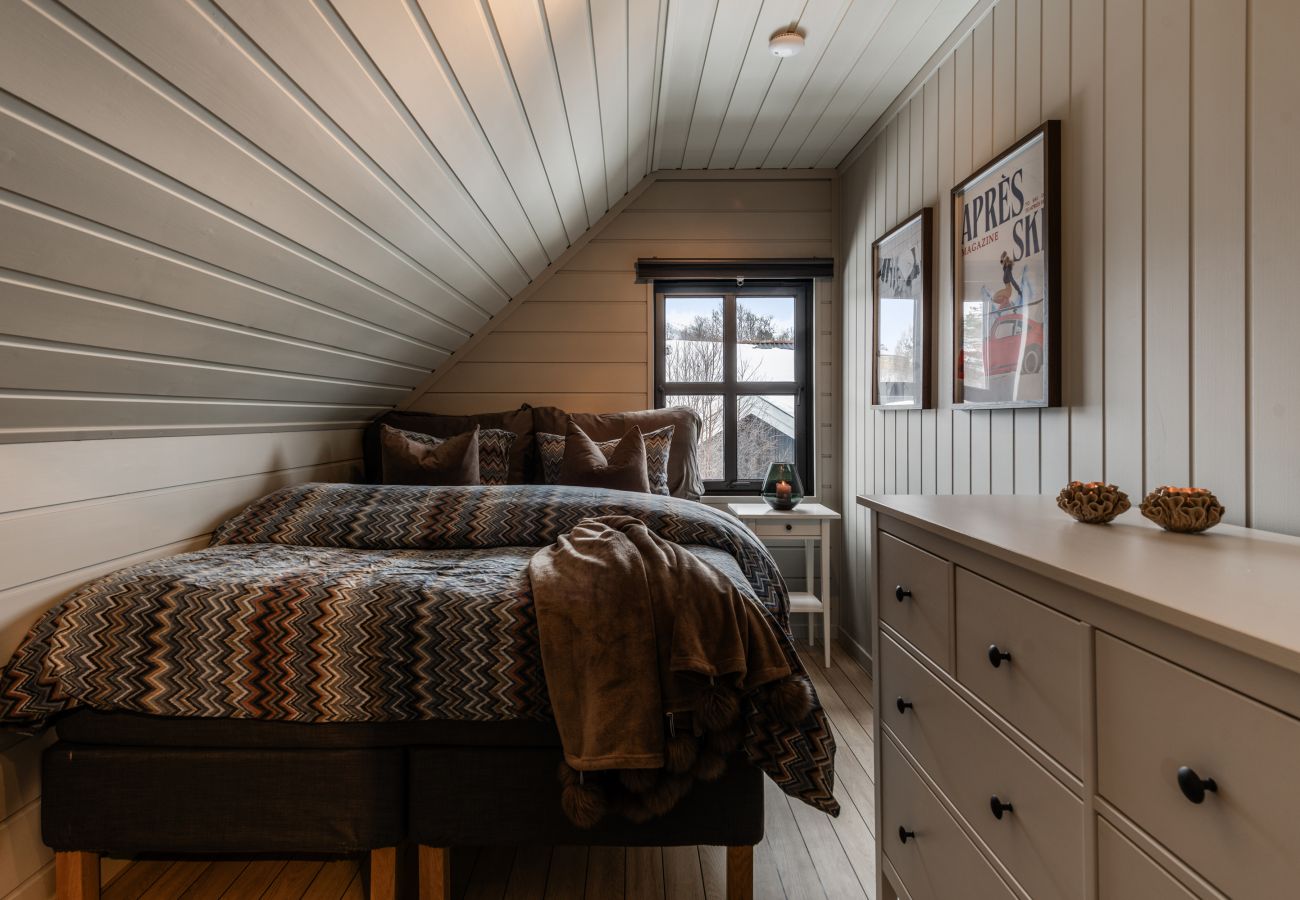 House in Hol - Modern and Family-Friendly Home Near Geilo Town Center