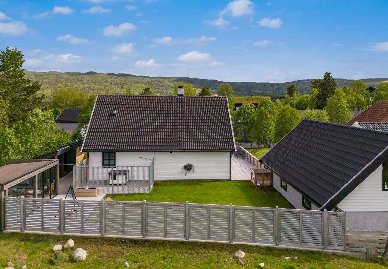 House in Hol - Modern and Family-Friendly Home Near Geilo Town Center