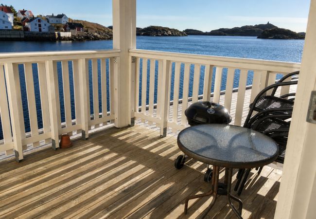 Apartment in Vågan - Apartment with sea view in Henningsvær