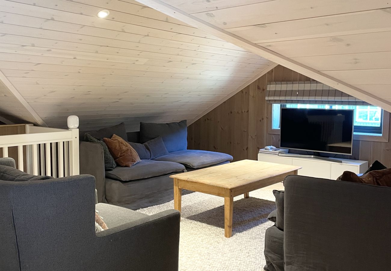 Cottage in Øyer - Family-Friendly Mountain Retreat with Sauna near Hafjell