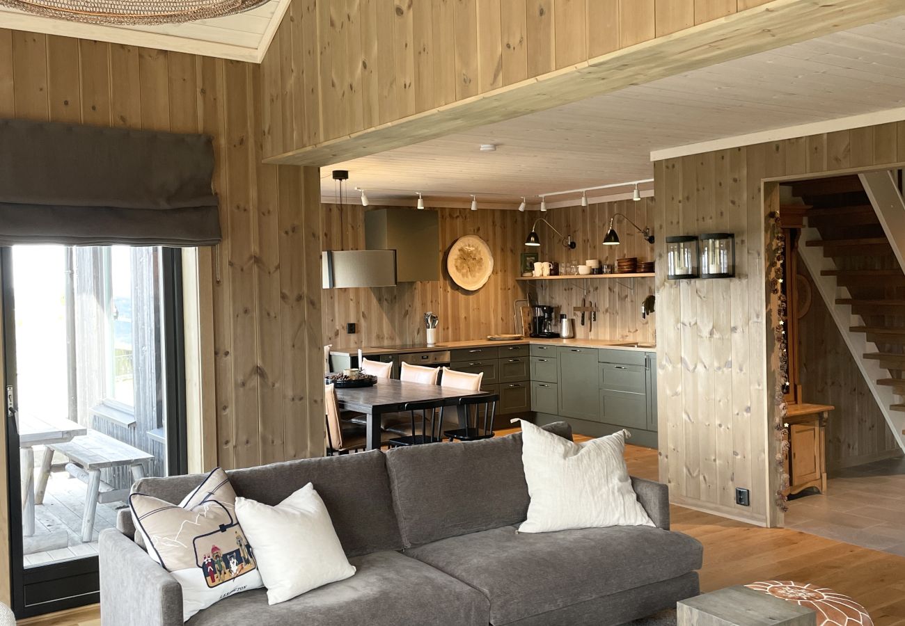 Cottage in Øyer - Family-Friendly Mountain Retreat with Sauna near Hafjell