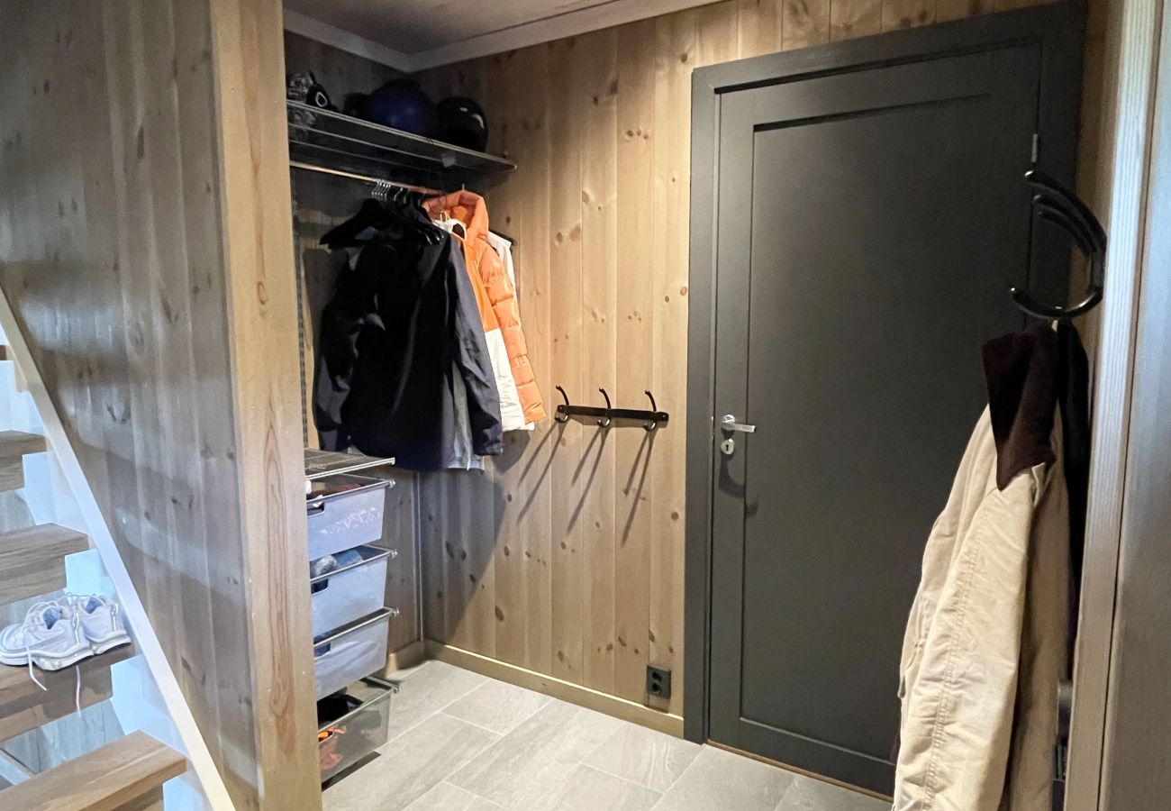 Cottage in Øyer - Family-Friendly Mountain Retreat with Sauna near Hafjell
