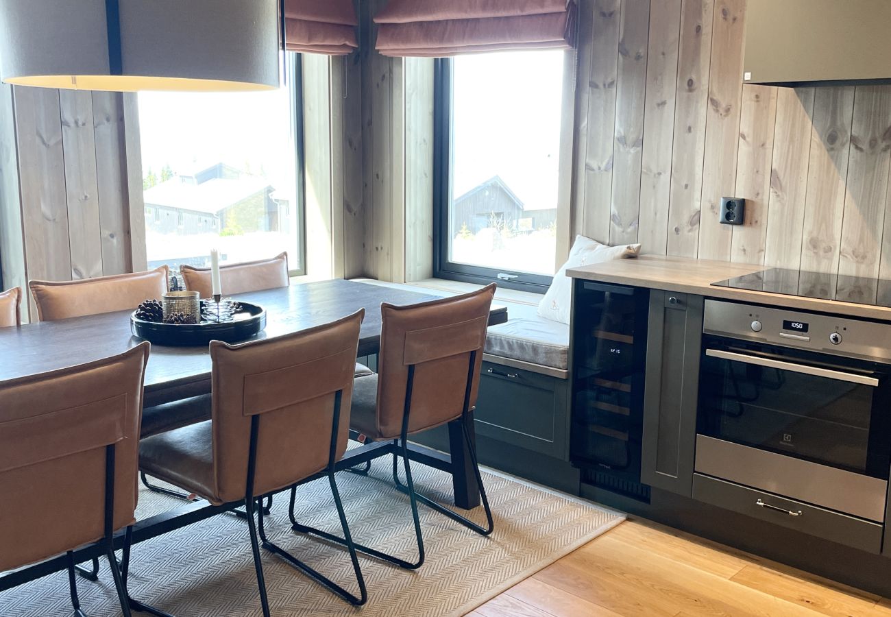Cottage in Øyer - Family-Friendly Mountain Retreat with Sauna near Hafjell