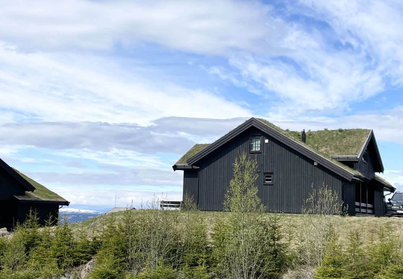 Cottage in Øyer - Family-Friendly Mountain Retreat with Sauna near Hafjell