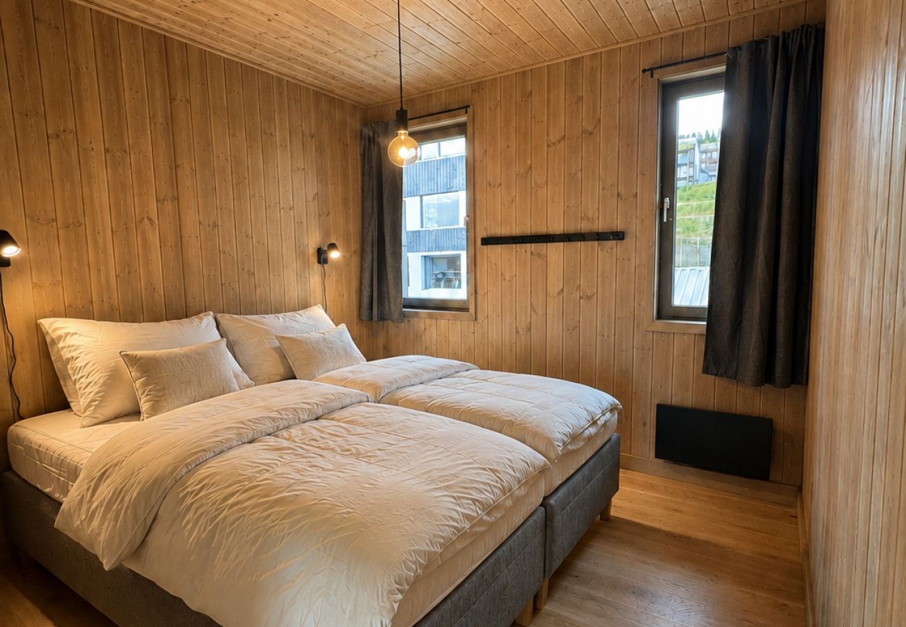 Apartment in Øyer - Hafjell Mountain Apartment – 4 Bedrooms & Fireplace