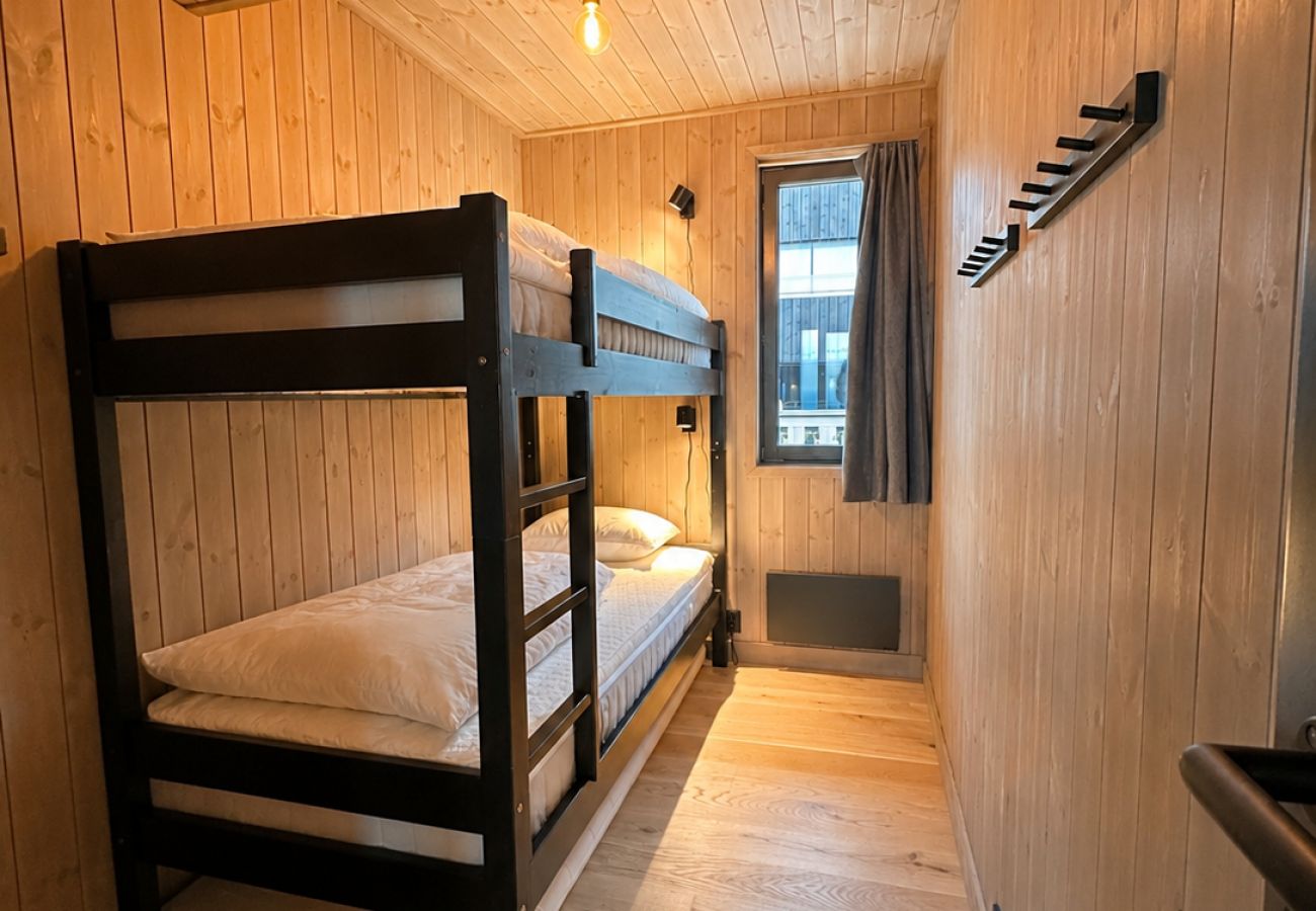 Apartment in Øyer - Hafjell Mountain Apartment – 4 Bedrooms & Fireplace