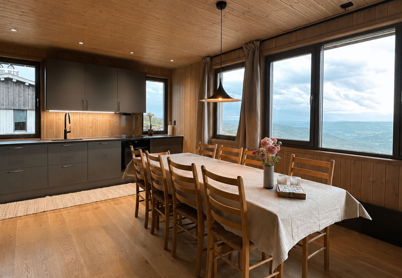 Apartment in Øyer - Hafjell Mountain Apartment – 4 Bedrooms & Fireplace