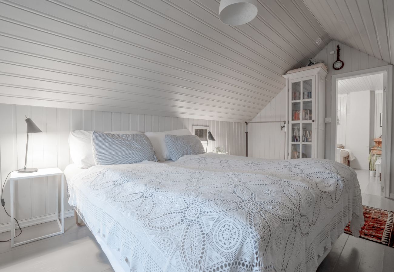 Cottage in Stamsund - Cozy seaside cabin in Stamsund