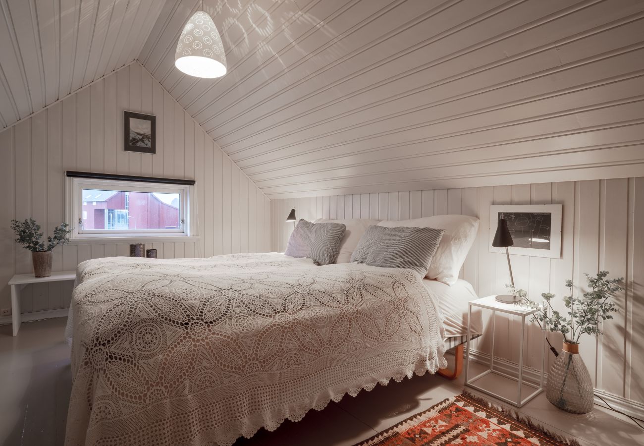 Cottage in Stamsund - Cozy seaside cabin in Stamsund