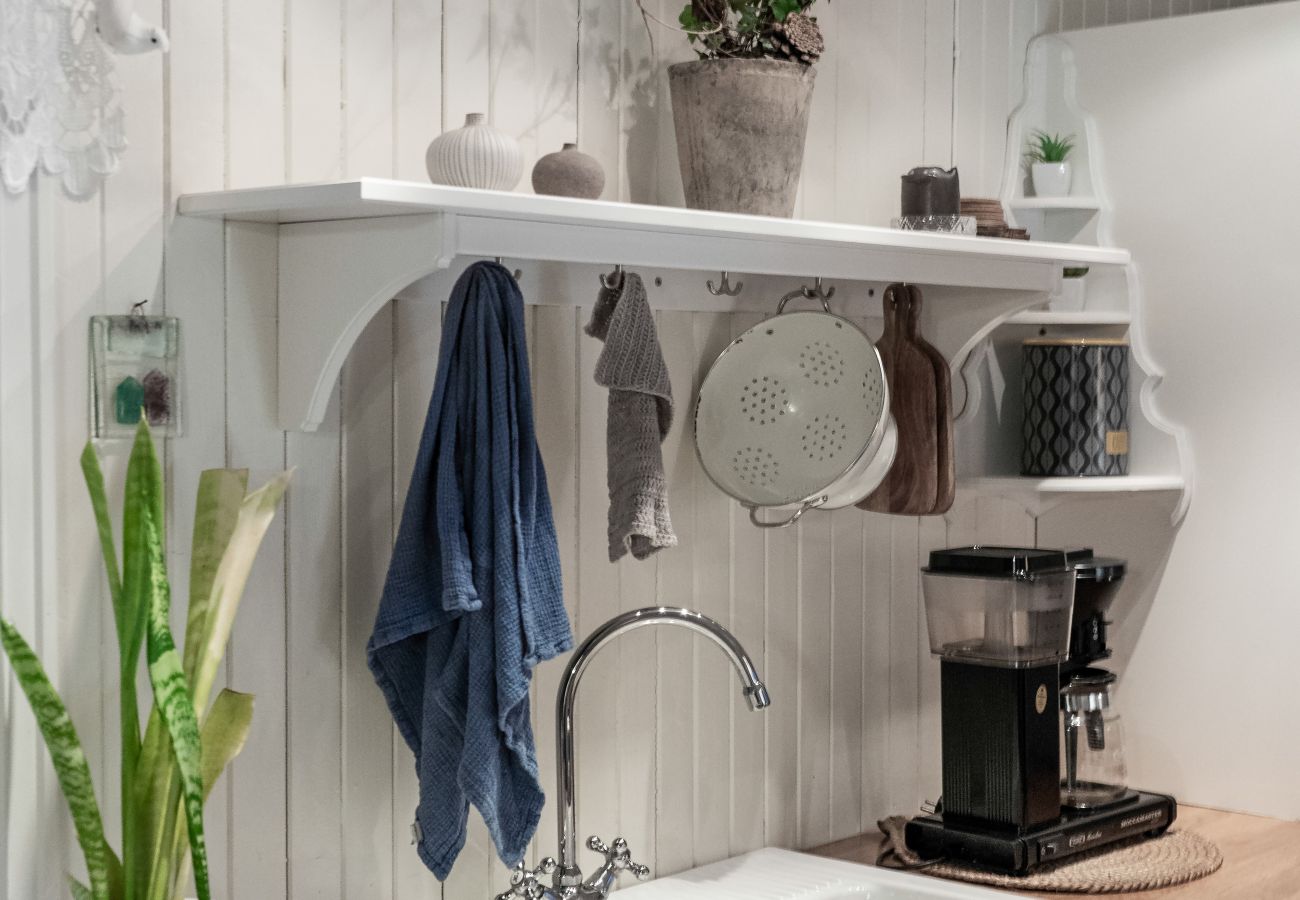 Cottage in Stamsund - Cozy seaside cabin in Stamsund