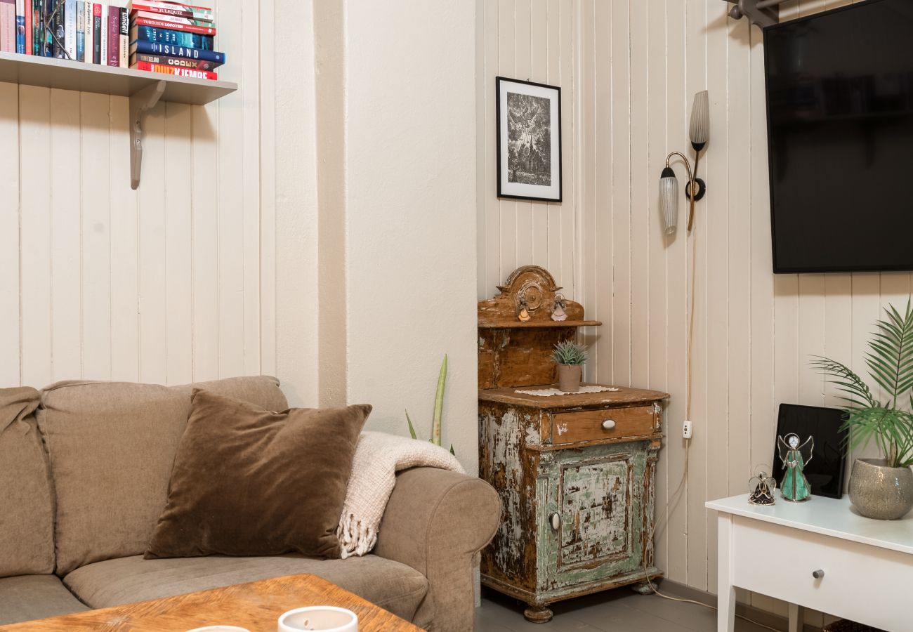 Cottage in Stamsund - Cozy seaside cabin in Stamsund