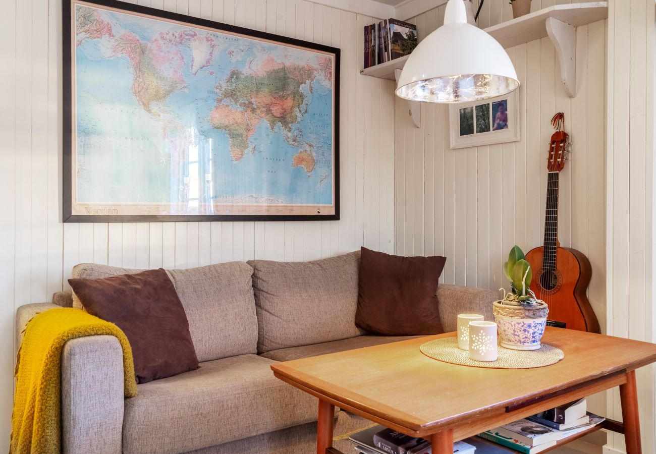 Cottage in Stamsund - Cozy seaside cabin in Stamsund
