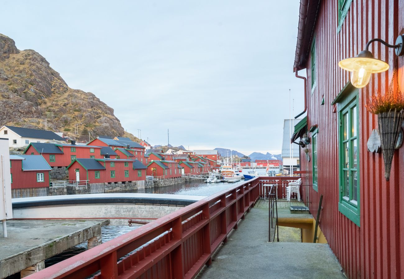 Cottage in Stamsund - Cozy seaside cabin in Stamsund