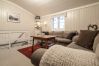 Cottage in Stamsund - Cozy seaside cabin in Stamsund