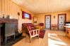 Cottage in Hol - Hvilebu - Charming and Traditional Cabin at Kikut, Geilo