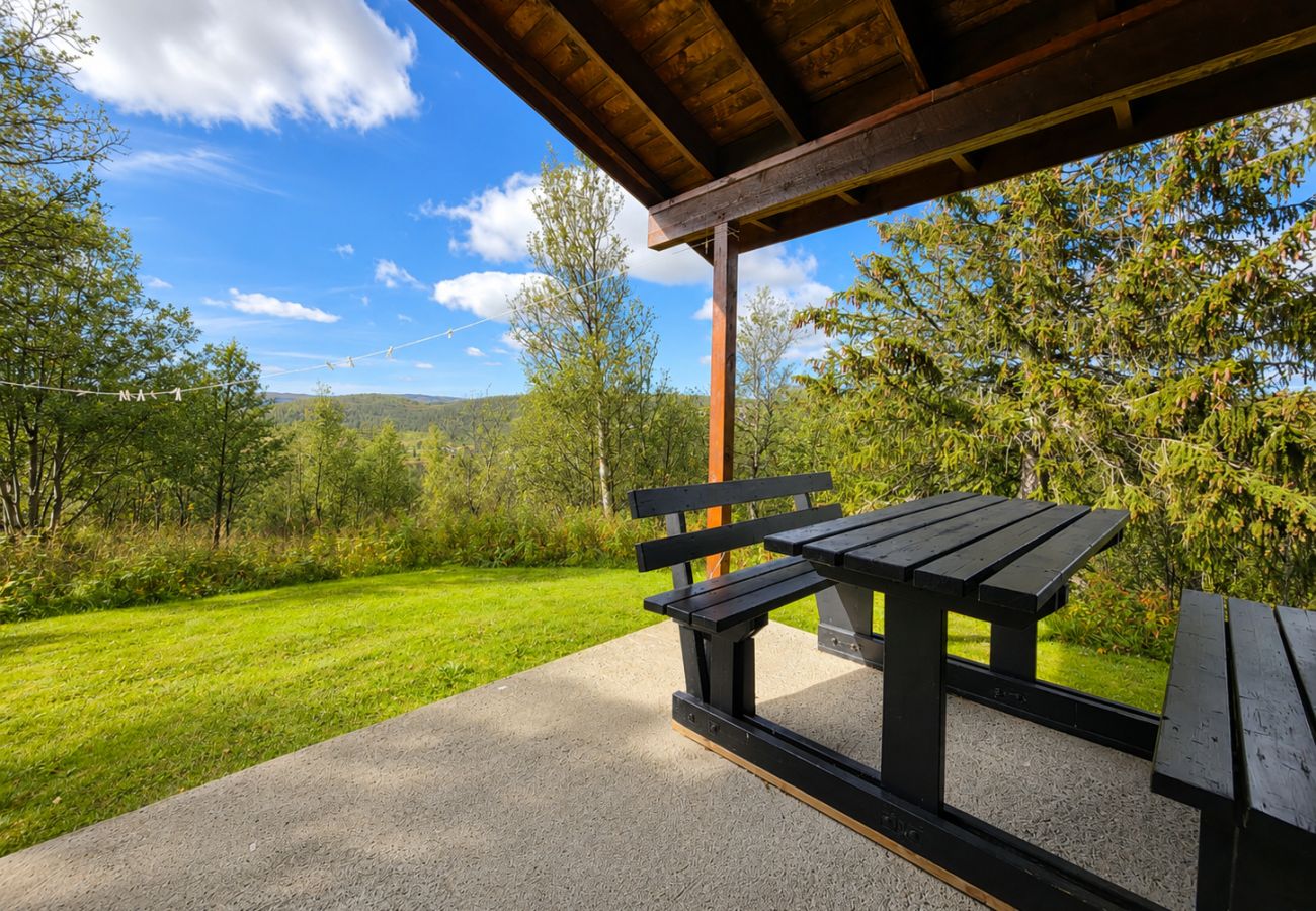Cottage in Hol - Granbu Cabin with Ski Trails at Your Doorstep in Geilo