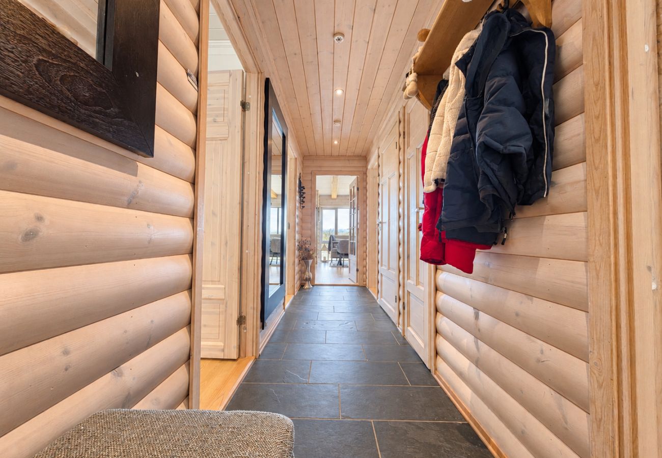 Apartment in Hol - Geilo ski-in/ski-out, apartment with great views