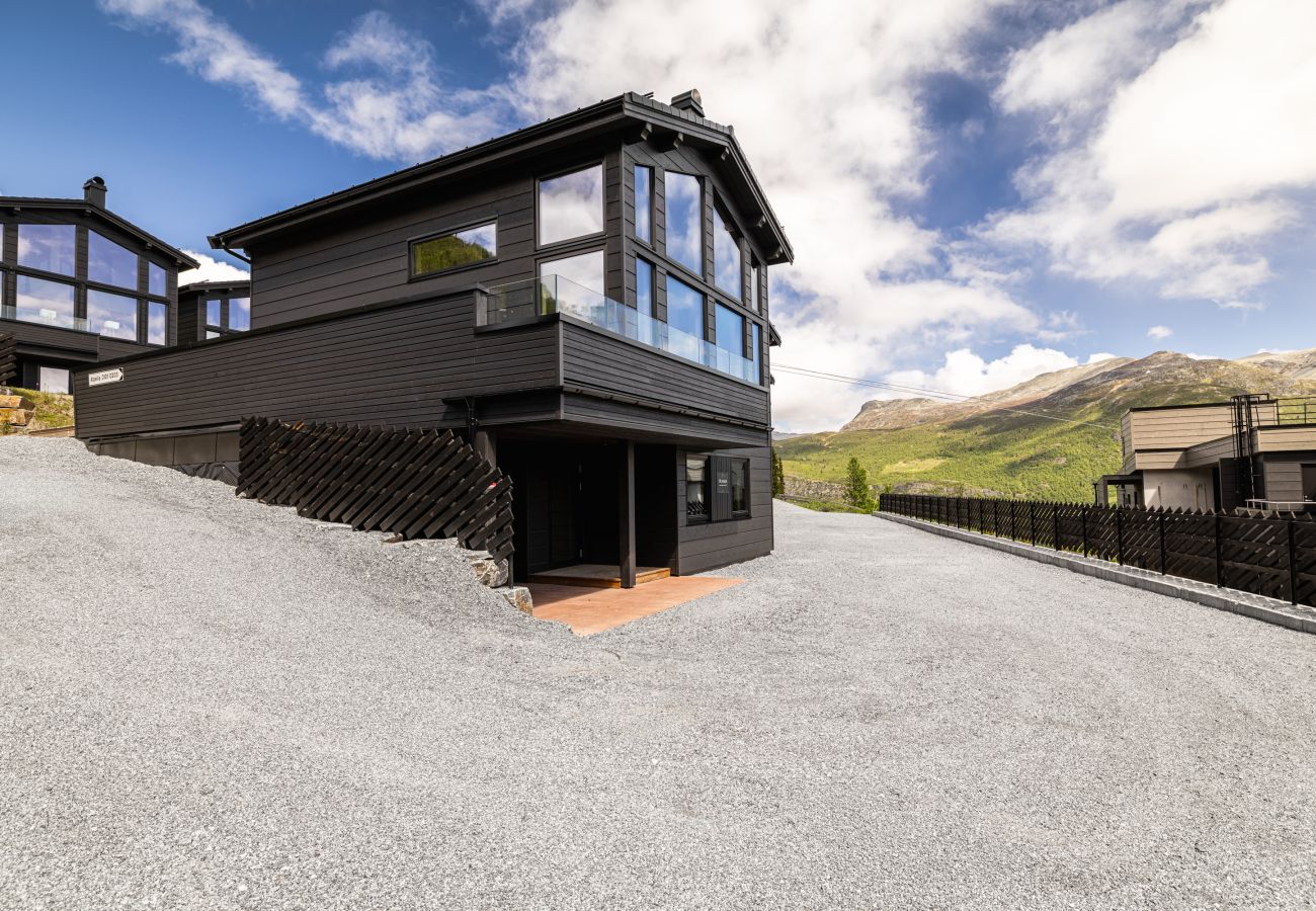 Chalet in Hemsedal - Exclusive chalet by the slopes in Hemsedal