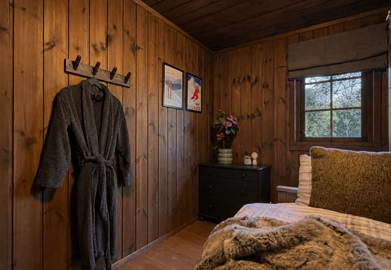 Cottage in Hol - Large family-friendly ski-in/ski-out cabin in Geilo