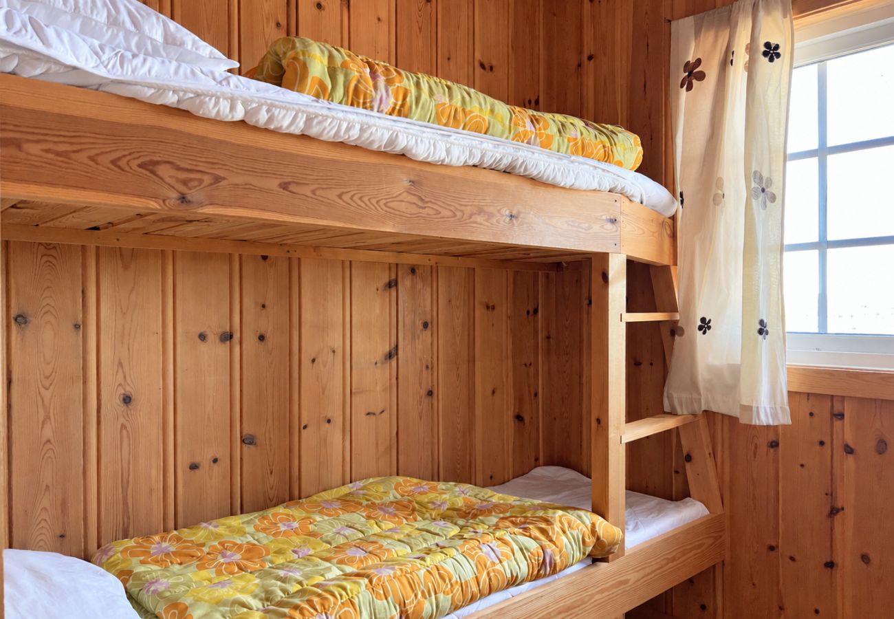 Cottage in Gol - Peaceful cabin with Sauna and ski in/ski out on Golsfjellet