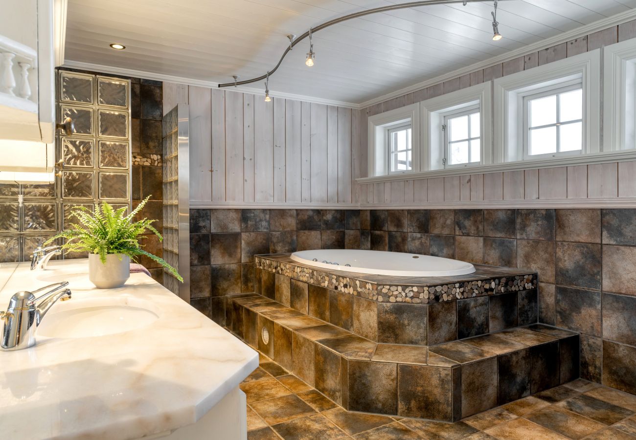 Hus i Hemsedal - Stort hus med terrasser og badstue, Hemsedal