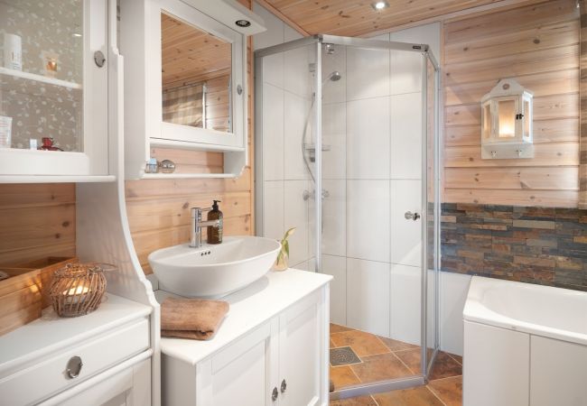 Hytte i Hol - Såballie - sjarmerende hytte, solrik beliggenhet. Hytte i Hol - Såballie - sjarmerende hytte, solrik beliggenhet.