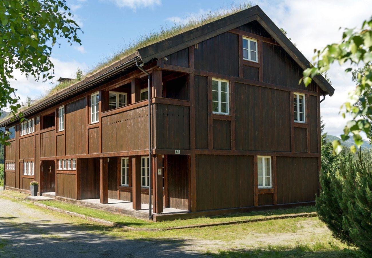Leilighet i Hemsedal - Sjarmerende leilighet med terrasse og utsikt til fjell