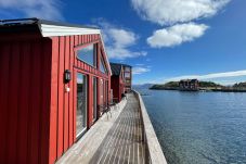 Hytte i Vestvågøy - Reinvikbua - Seaside Cabin in Finnvika,...