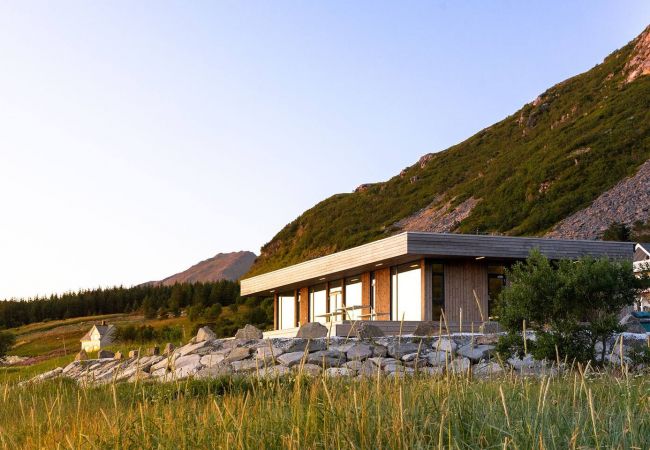 Villa i Flakstad - Exclusive Beach House Ramberg – Din private oase Villa i Flakstad - Exclusive Beach House Ramberg – Din private oase