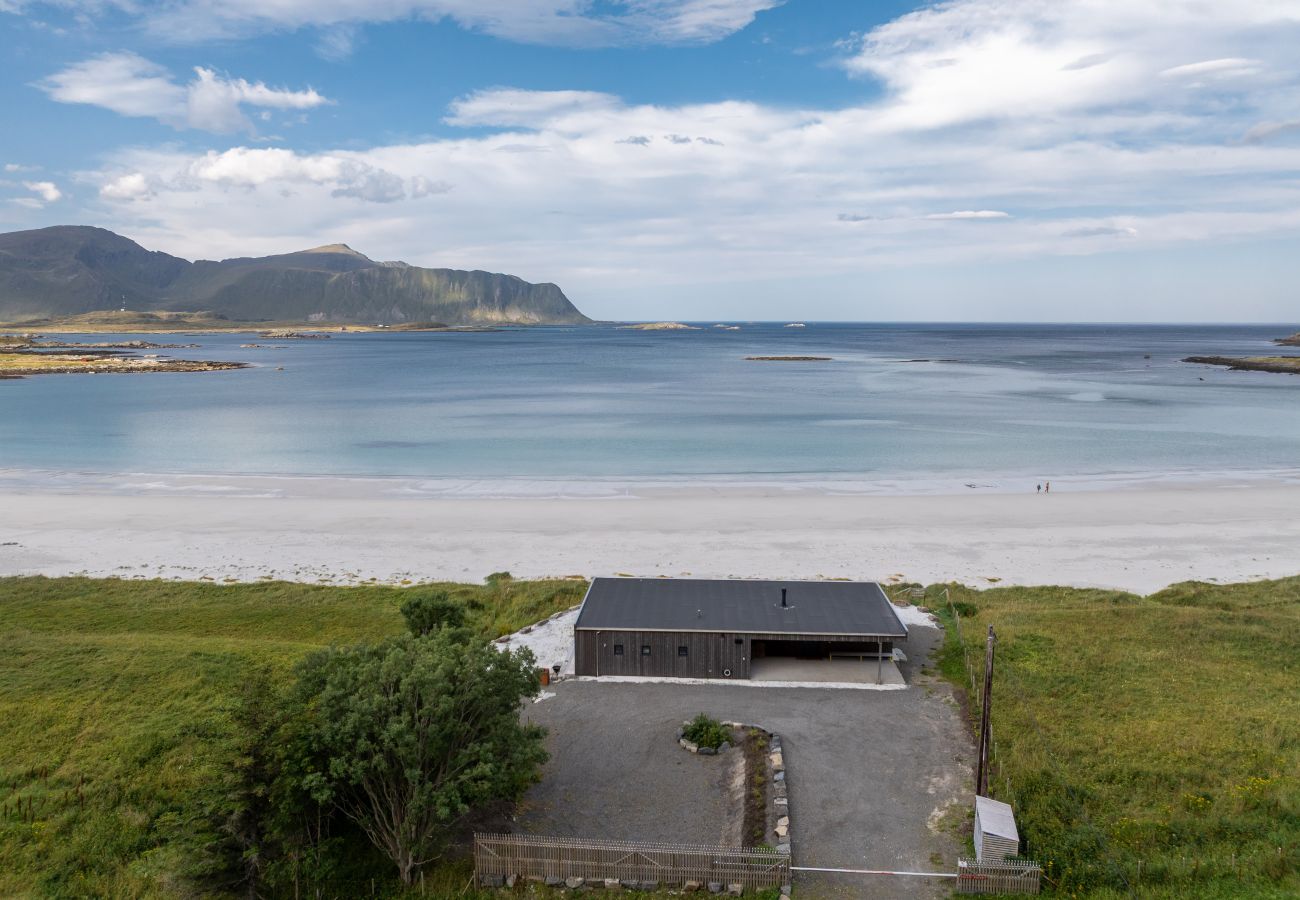 Villa i Flakstad - Exclusive Beach House Ramberg – Din private oase