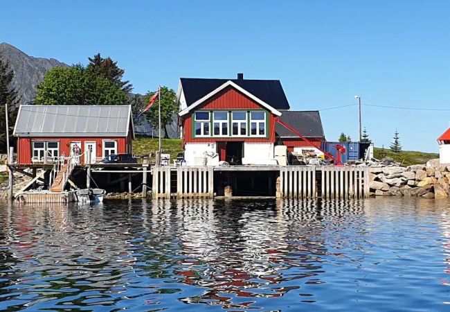 Hytte i Vestvågøy - amazing cabin with stunning view -family retreat