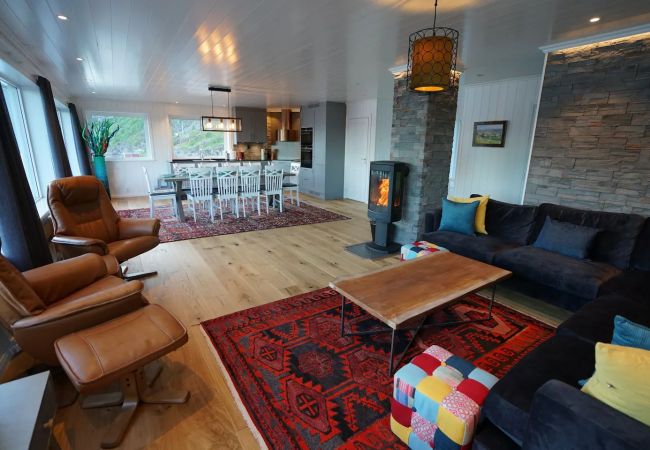 Hus i Moskenes - Lofoten panoramic luxury home with sauna