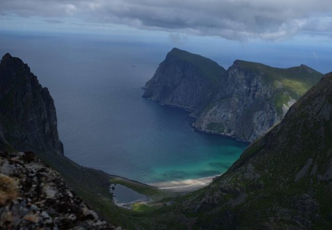 Hytte i Flakstad - Minkfarmen: Spacious seaside cabin w/scenic view Hytte i Flakstad - Minkfarmen: Spacious seaside cabin w/scenic view