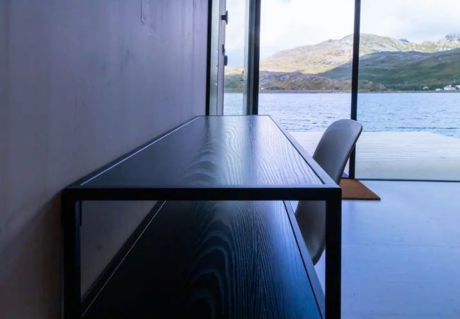 Studioleilighet i Flakstad - Minihus ved Havet 4 – Spektakulær Utsikt Studioleilighet i Flakstad - Minihus ved Havet 4 – Spektakulær Utsikt