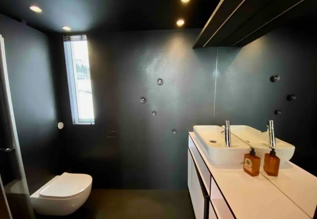 Studioleilighet i Flakstad - Minihus ved Havet 4 – Spektakulær Utsikt Studioleilighet i Flakstad - Minihus ved Havet 4 – Spektakulær Utsikt