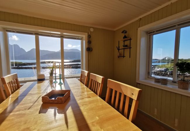 Hus i Flakstad - Panoramic seaview house by the sea Hus i Flakstad - Panoramic seaview house by the sea