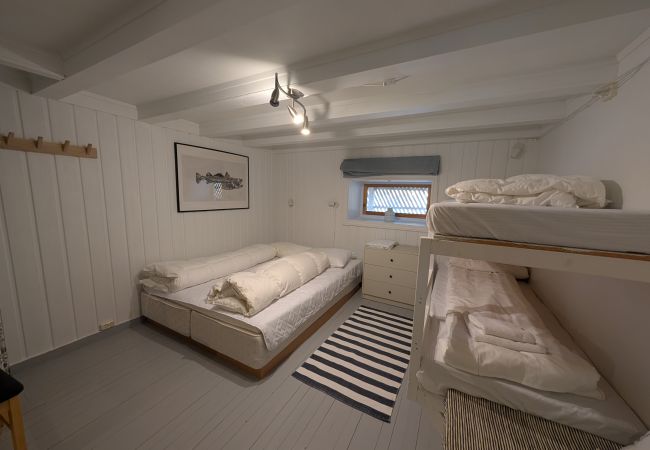 Hus i Flakstad - Panoramic seaview house by the sea Hus i Flakstad - Panoramic seaview house by the sea