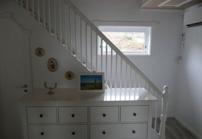 Hus i Flakstad - Seafront Holiday Home close to Reine, Lofoten Hus i Flakstad - Seafront Holiday Home close to Reine, Lofoten