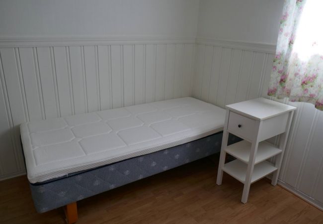 Hus i Flakstad - Seafront Holiday Home close to Reine, Lofoten Hus i Flakstad - Seafront Holiday Home close to Reine, Lofoten