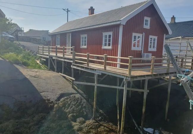 Hytte i Moskenes - Supersentral autentisk rorbu på Reine i Lofoten