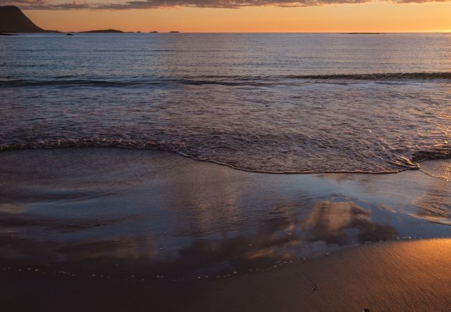 Hytte i Flakstad - Nordbo - unik plass med utsikt over Rambergstranda Hytte i Flakstad - Nordbo - unik plass med utsikt over Rambergstranda