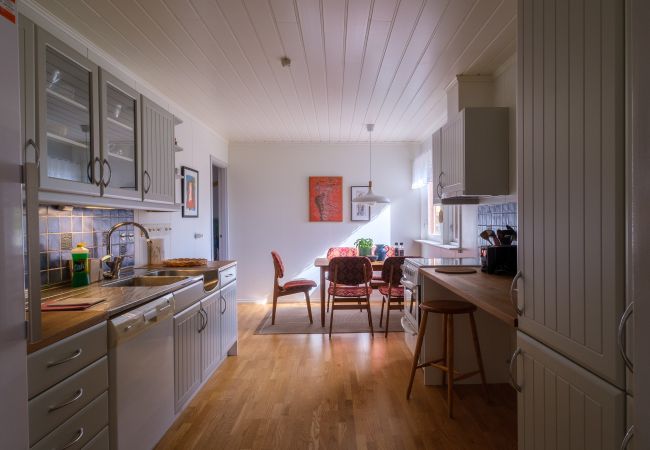 Hytte i Flakstad - Nordbo - unik plass med utsikt over Rambergstranda Hytte i Flakstad - Nordbo - unik plass med utsikt over Rambergstranda