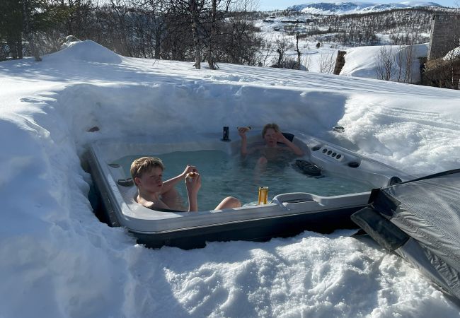 Hytte i Hol - Koselig familievennlig hytte med nydelig beliggenhet! Hytte i Hol - Koselig familievennlig hytte med nydelig beliggenhet!