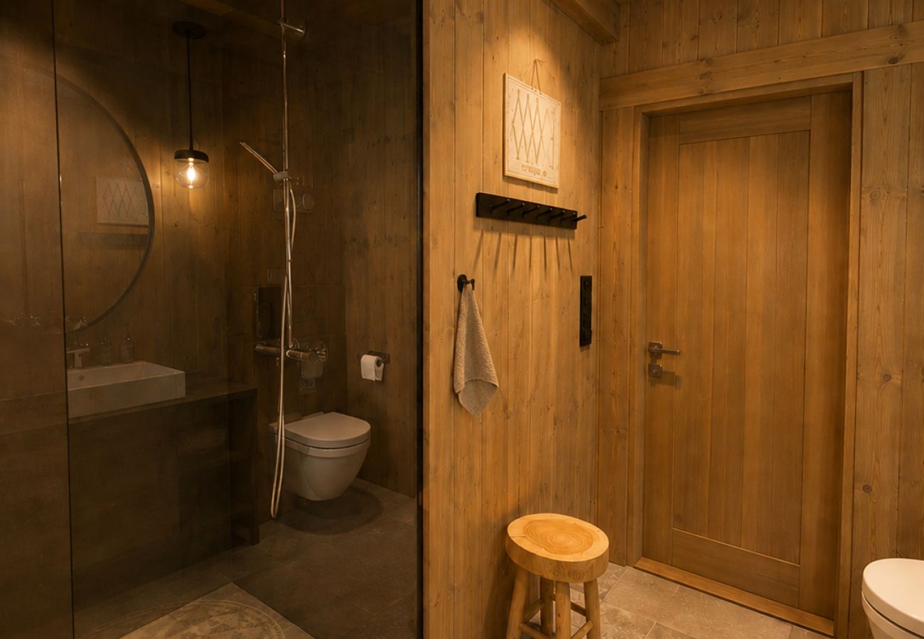 Villa i Hol - Stor Moderne hytte-nydelige omgivelser-10min fra Geilo