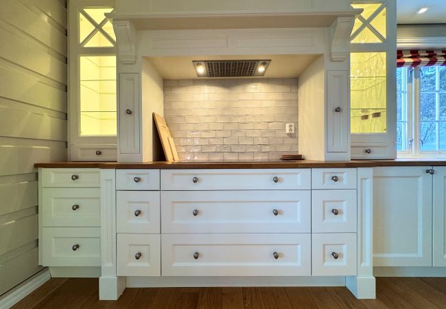 Hus i Hol - Sentralt plassert hytte til leie på Geilo – Perfekt for alle årstider! Hus i Hol - Sentralt plassert hytte til leie på Geilo – Perfekt for alle årstider!