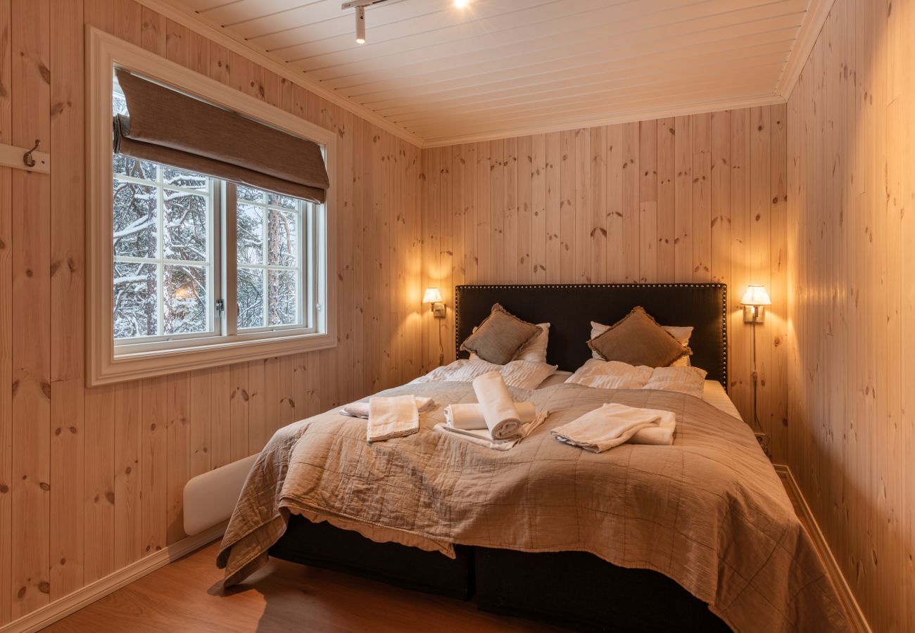 Hus i Hol - Sentralt plassert hytte til leie på Geilo – Perfekt for alle årstider!