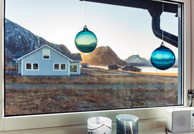 Hytte i Flakstad -  Væranes- Ny hytte med flott utsikt Hytte i Flakstad -  Væranes- Ny hytte med flott utsikt